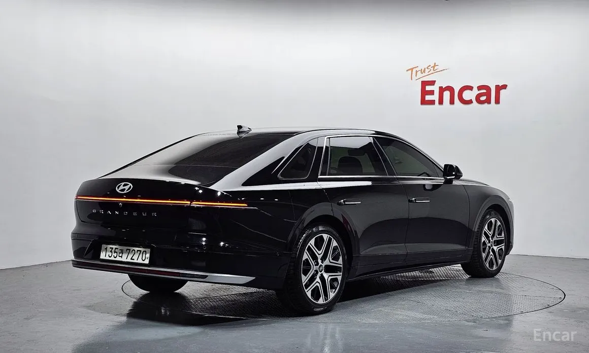 Фото 2 - Hyundai Grandeur