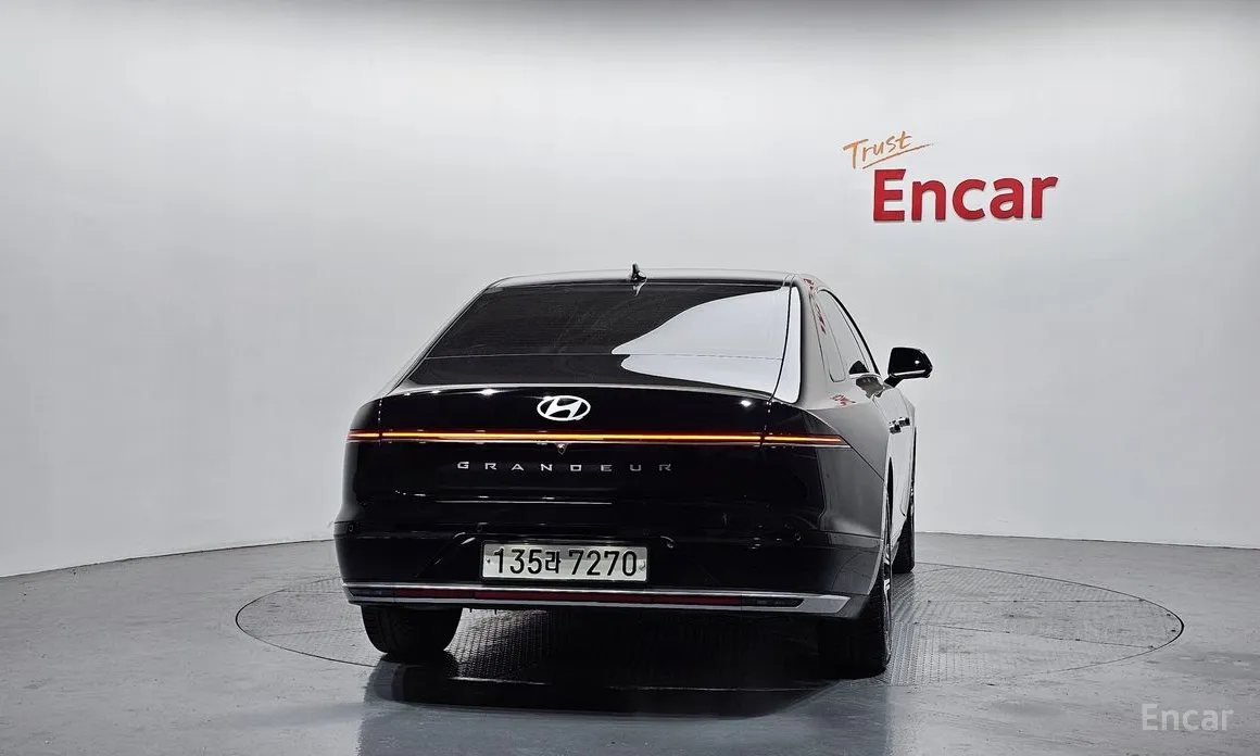 Фото 4 - Hyundai Grandeur