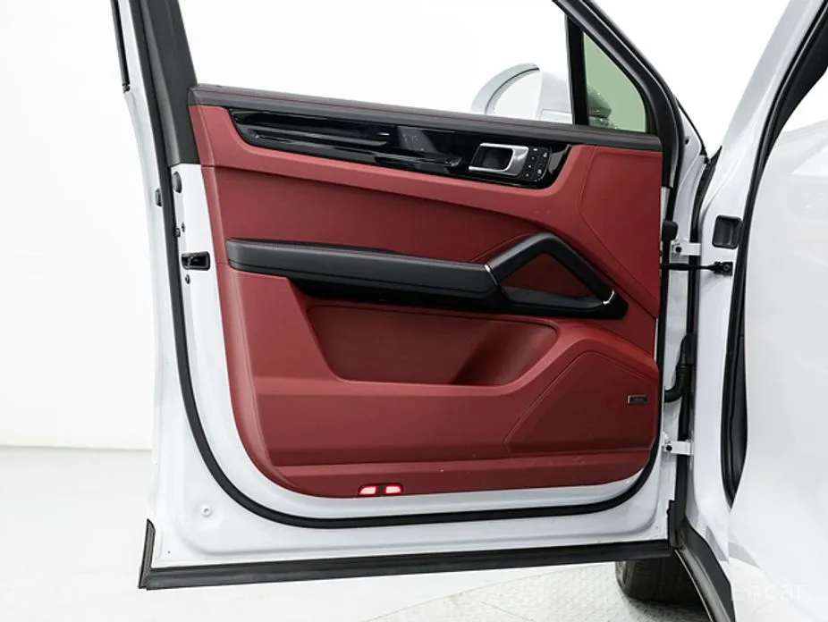 Фото 15 - Porsche Cayenne