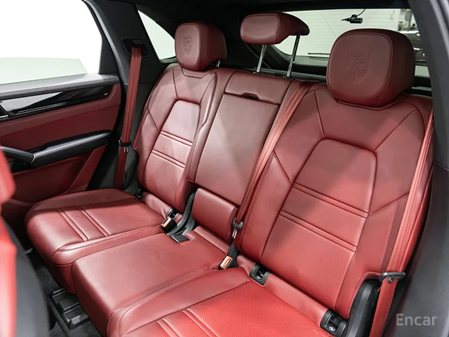 Фото 16 - Porsche Cayenne