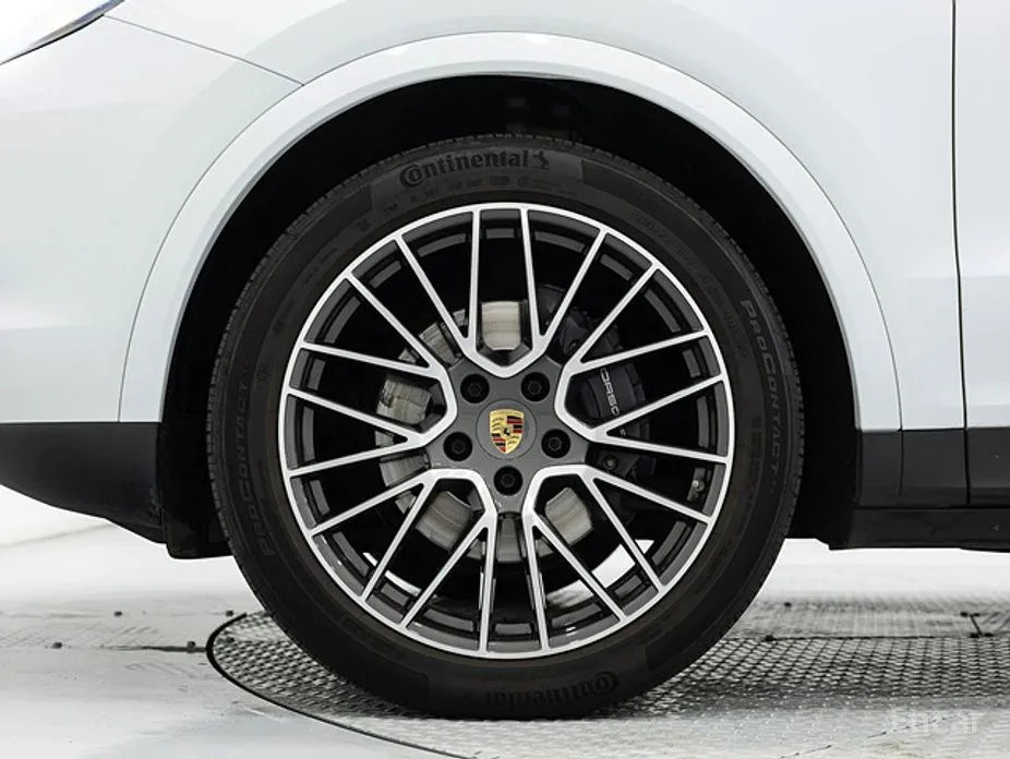 Фото 5 - Porsche Cayenne