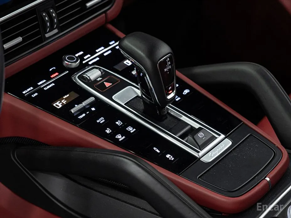 Фото 9 - Porsche Cayenne