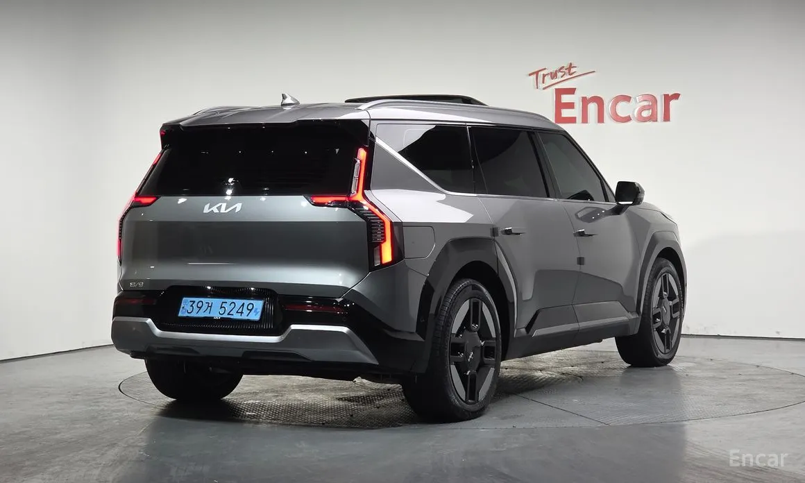 Фото 2 - Kia EV9