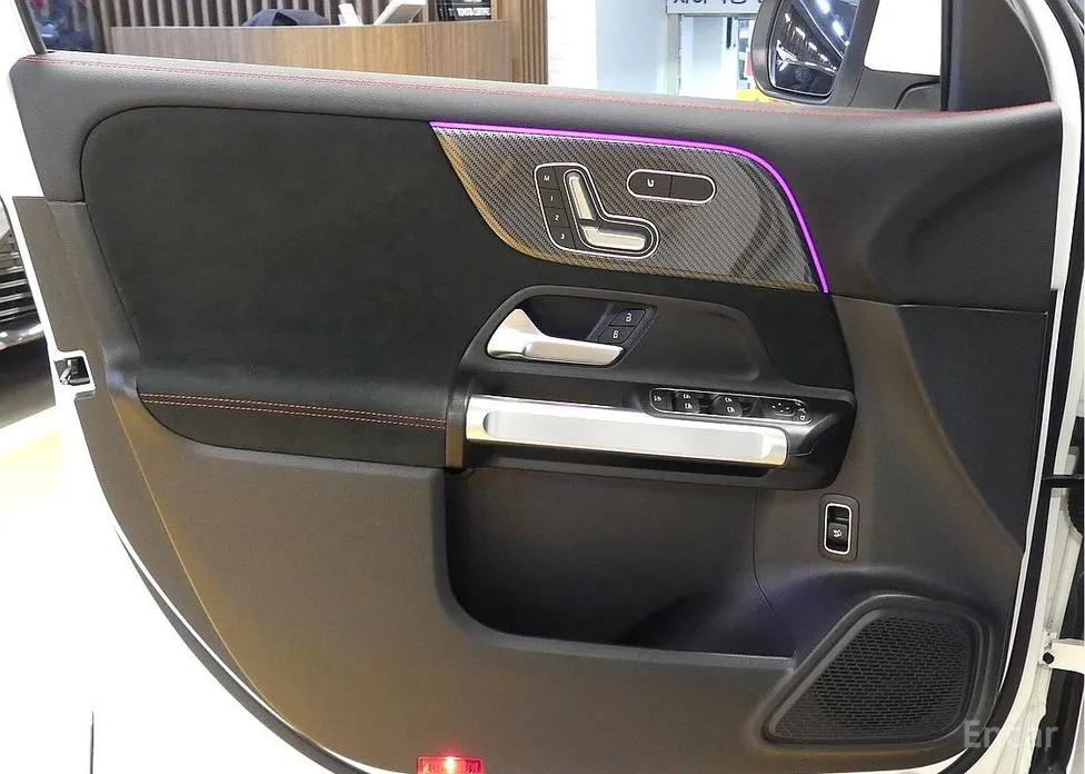 Фото 11 - Mercedes-Benz GLB-Class