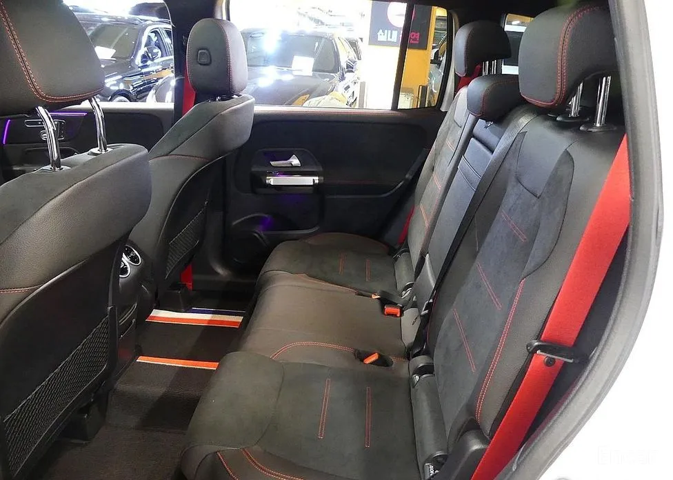 Фото 18 - Mercedes-Benz GLB-Class