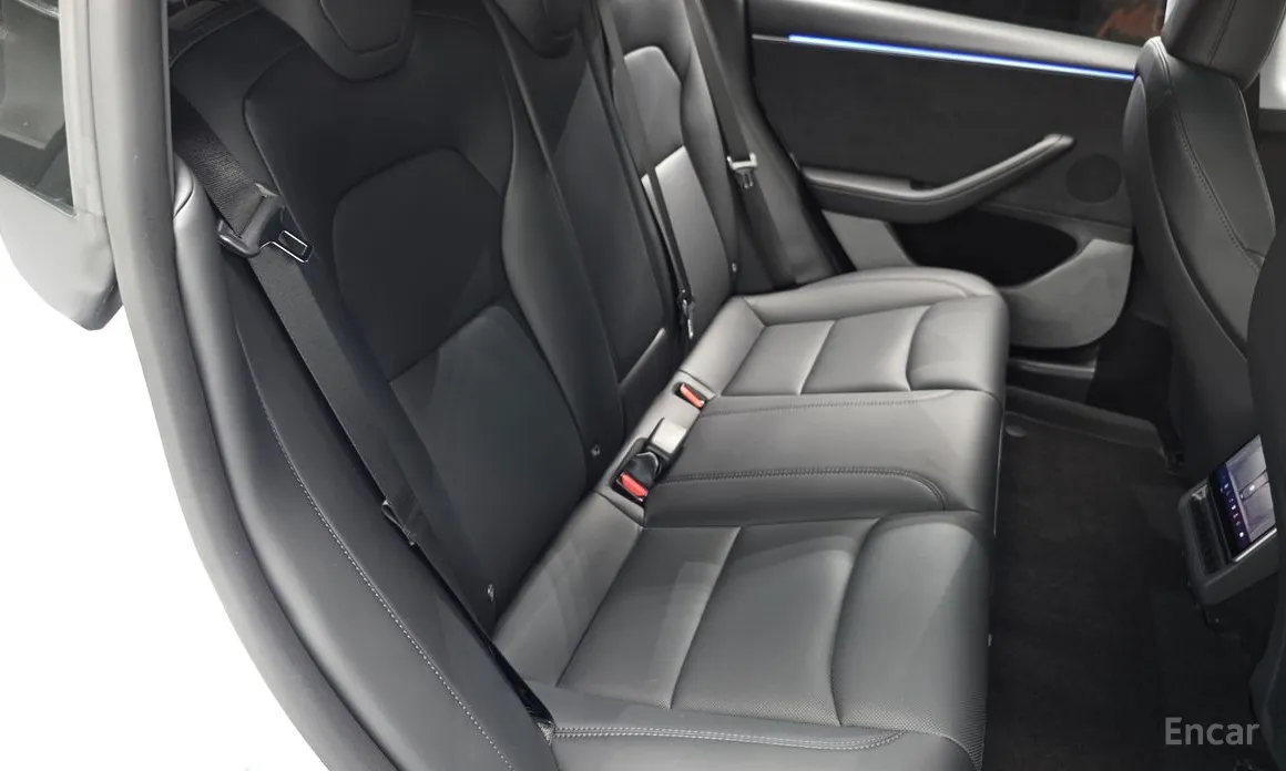 Photo 12 - Tesla Model 3