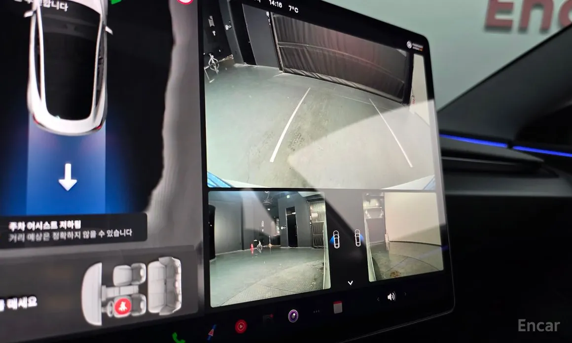 Photo 15 - Tesla Model 3