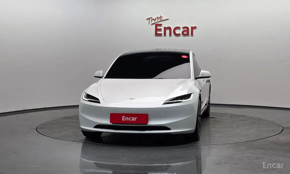 Photo 3 - Tesla Model 3