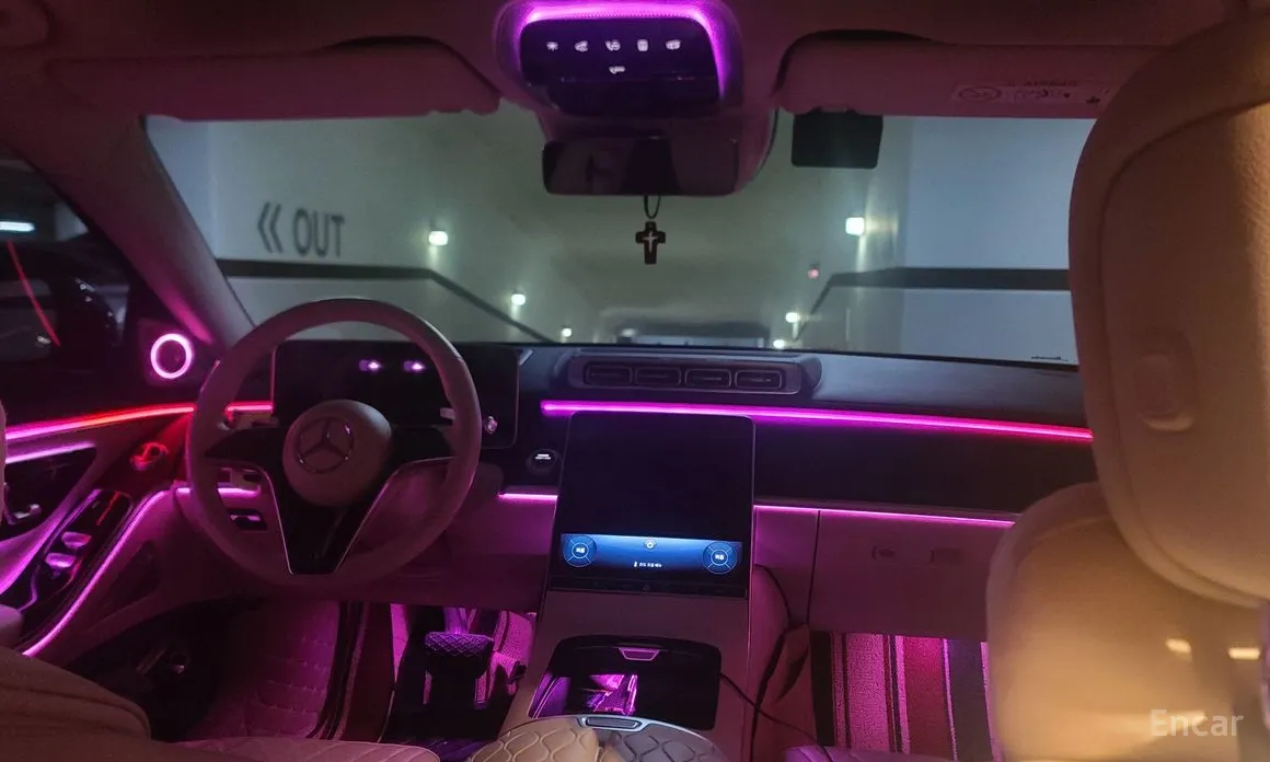 Фото 13 - Mercedes-Benz S-Class