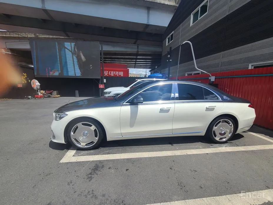 Фото 4 - Mercedes-Benz S-Class