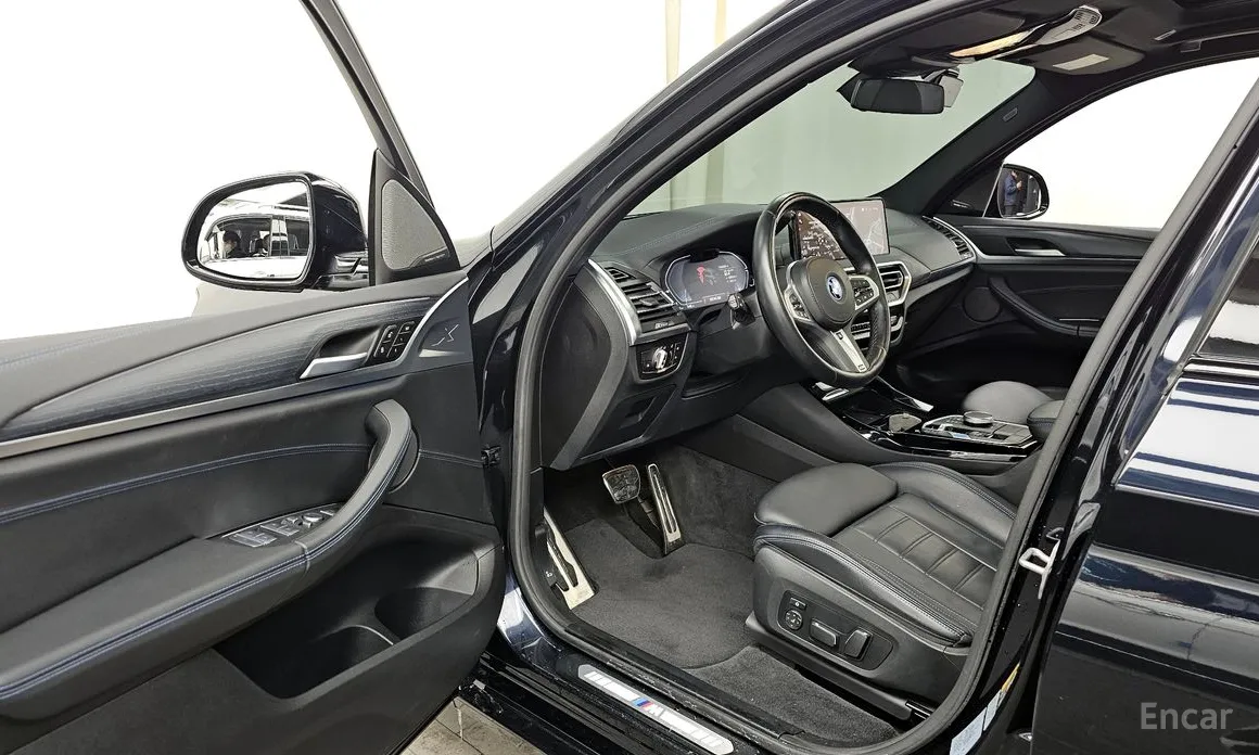 Фото 10 - BMW iX3