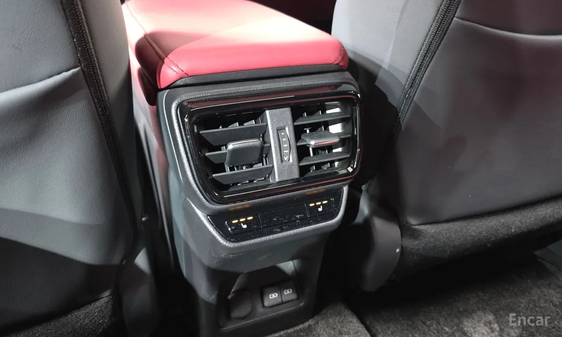 Фото 18 - Lexus NX