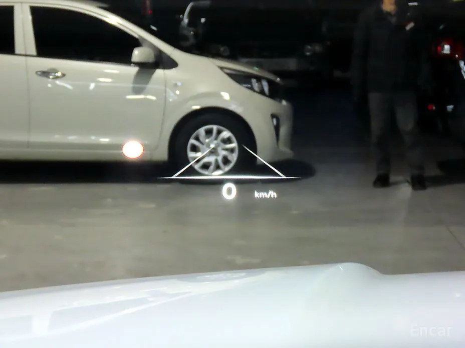 Фото 14 - Genesis GV80