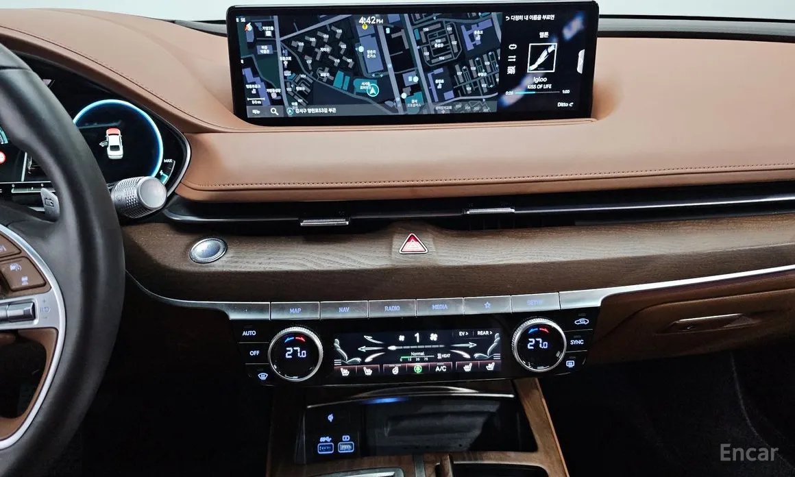 Фото 14 - Genesis G80