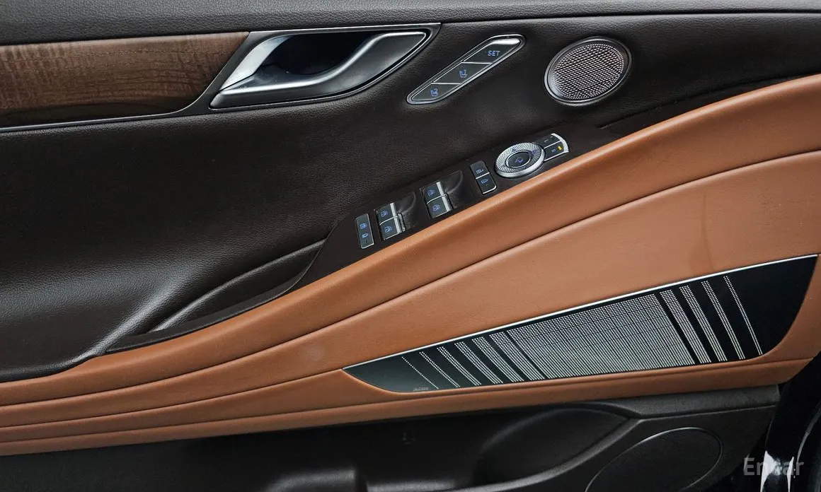 Фото 17 - Genesis G80