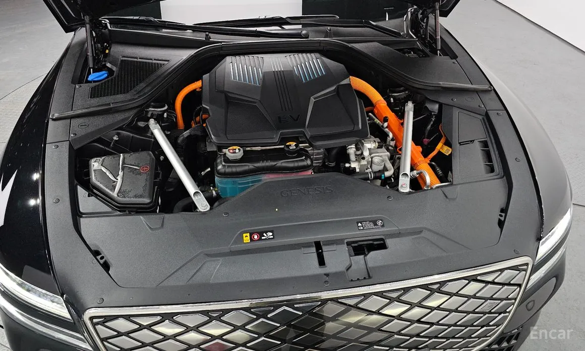 Фото 6 - Genesis G80