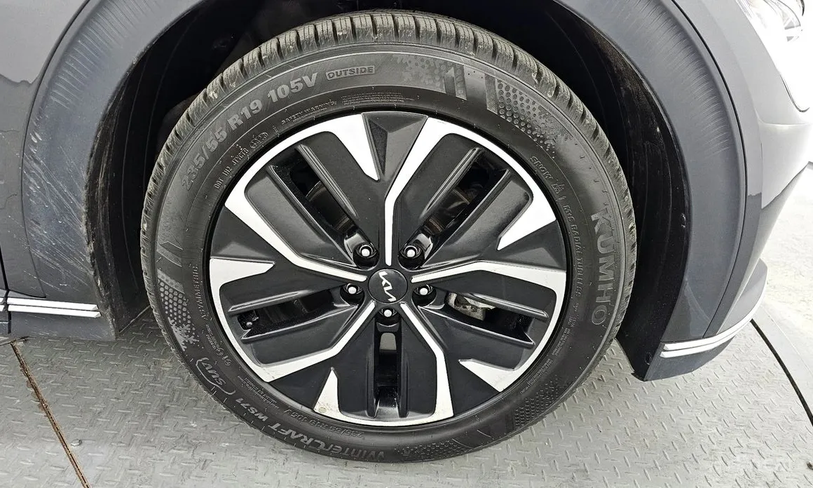 Фото 5 - Kia EV6