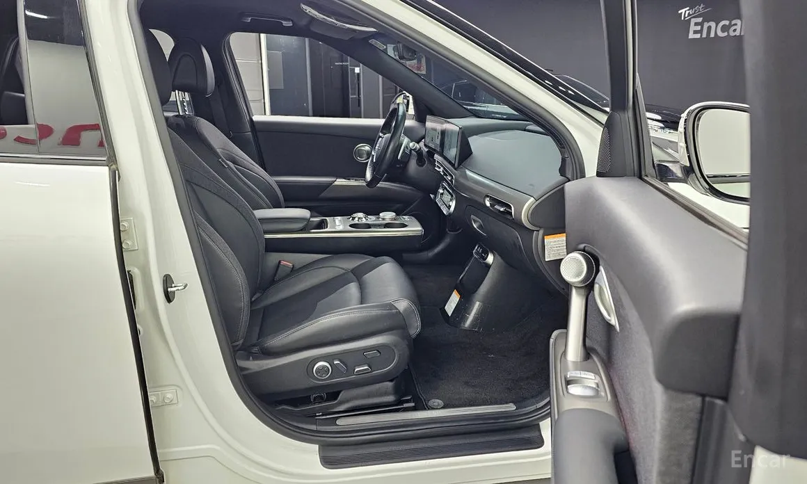 Фото 11 - Genesis GV60