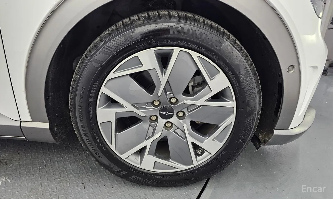 Фото 5 - Genesis GV60