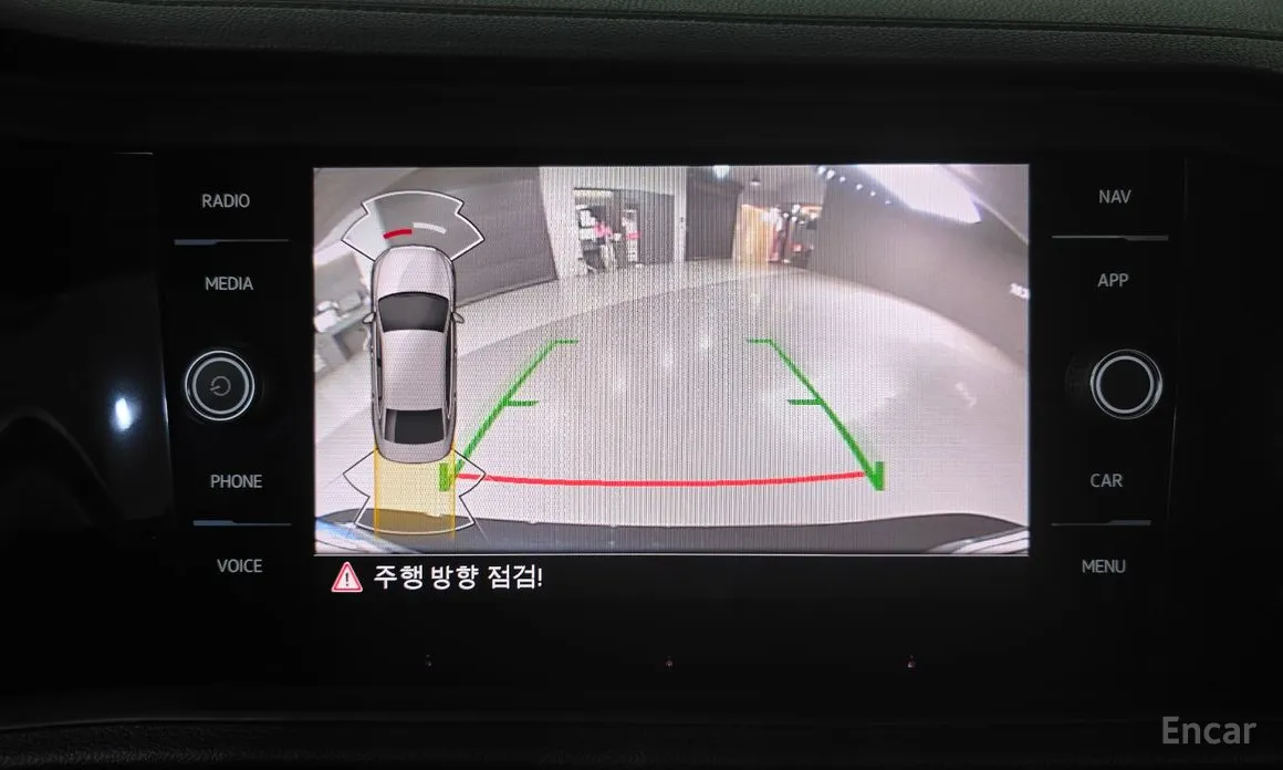 Фото 16 - Volkswagen Jetta