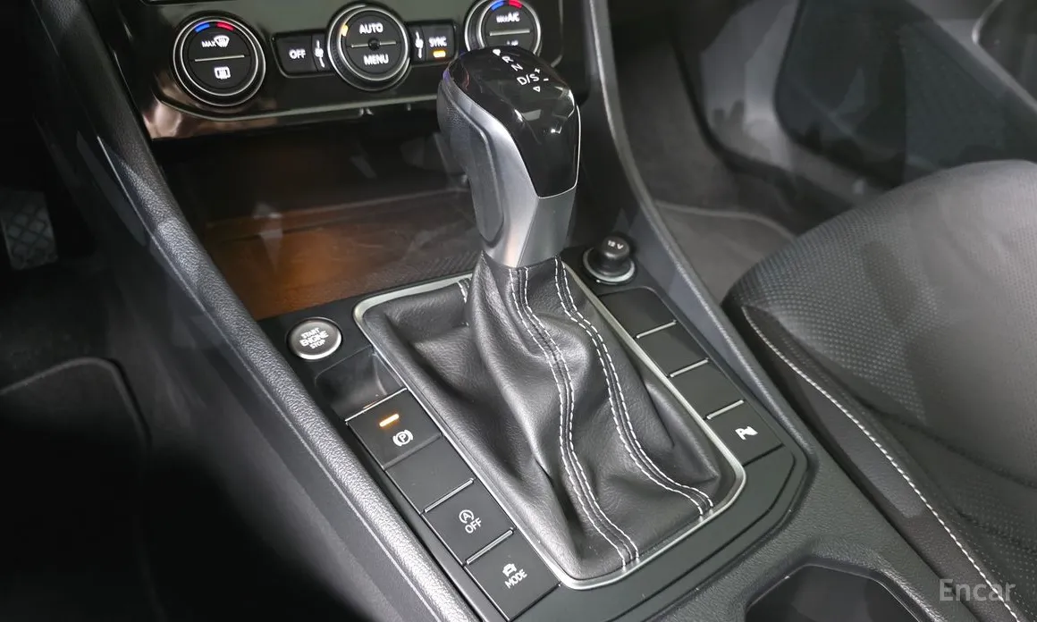 Фото 9 - Volkswagen Jetta