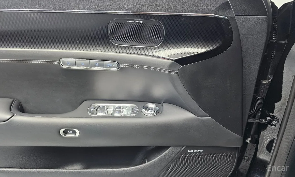 Фото 13 - Genesis G90