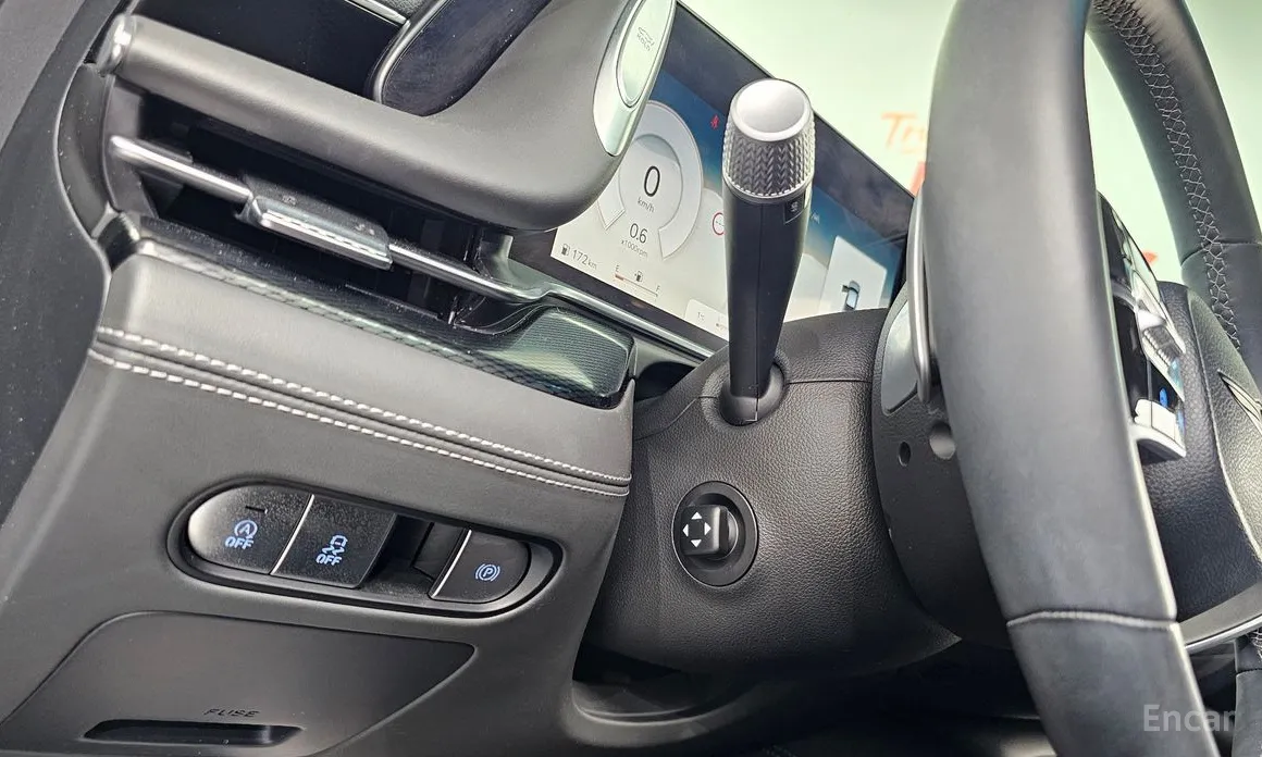 Фото 14 - Genesis G90