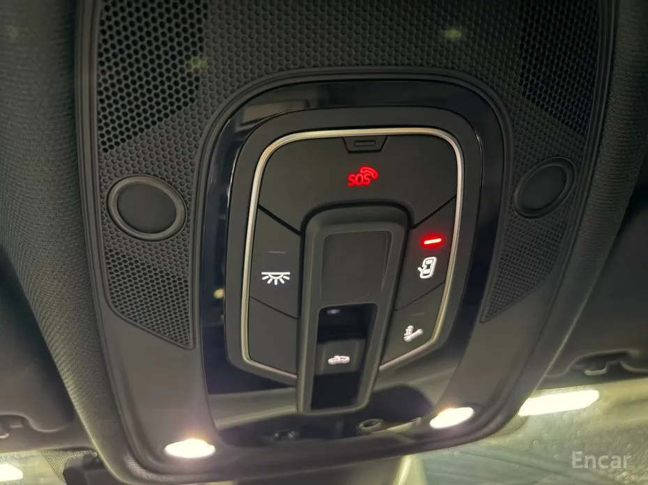 Фото 14 - Audi A4