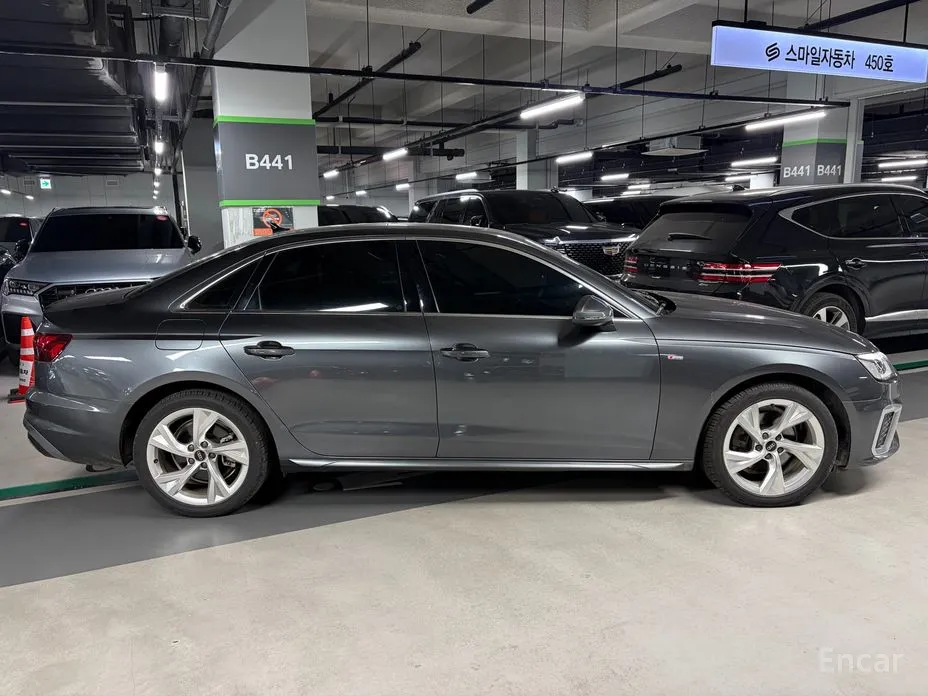 Фото 4 - Audi A4