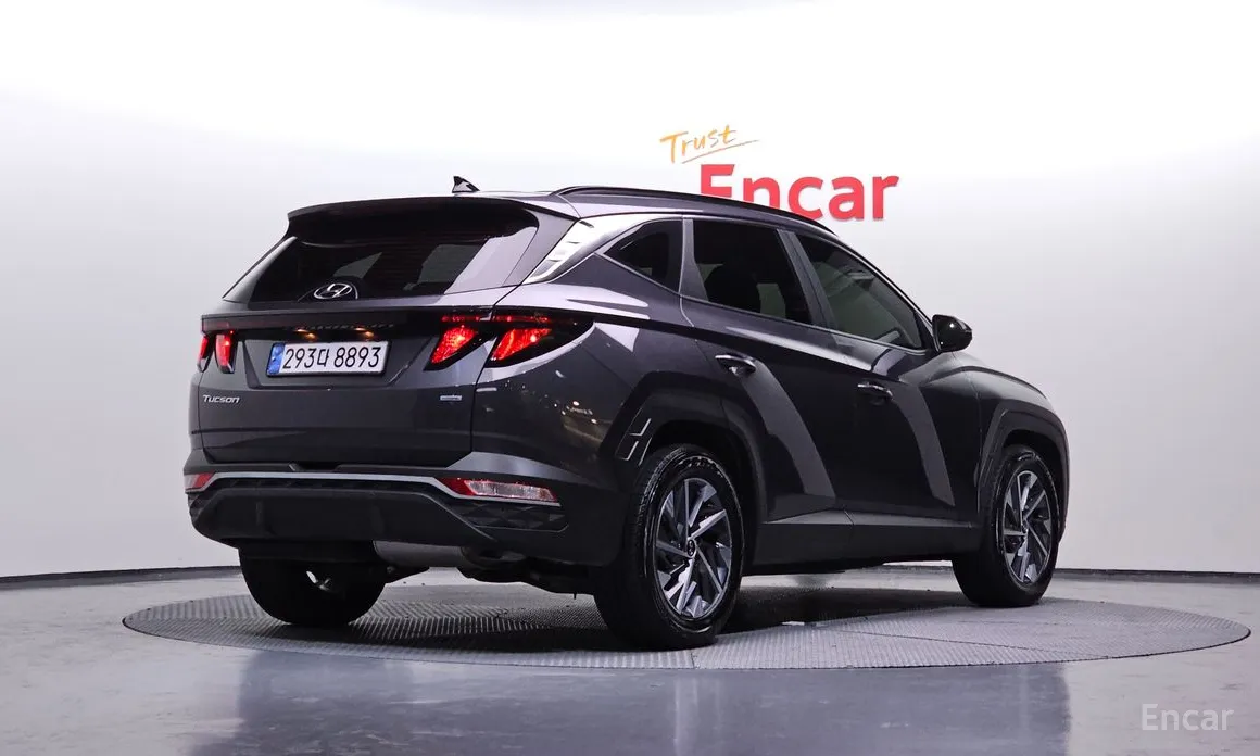 Фото 2 - Hyundai Tucson