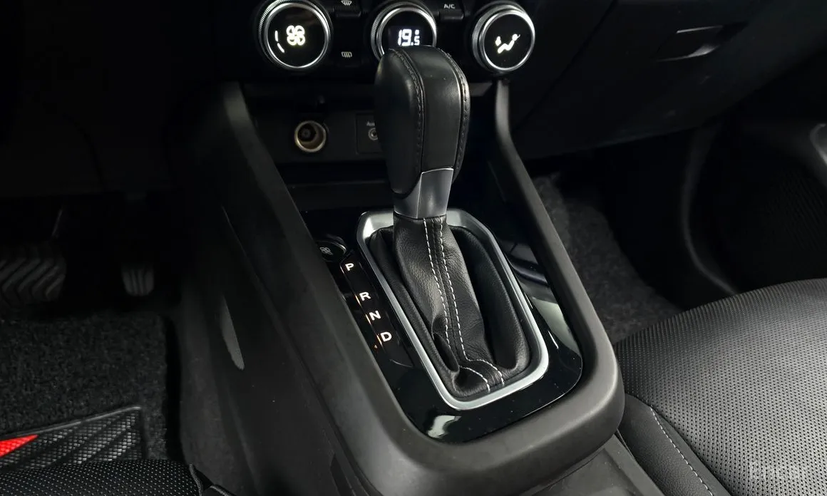 Фото 9 - Renault XM3