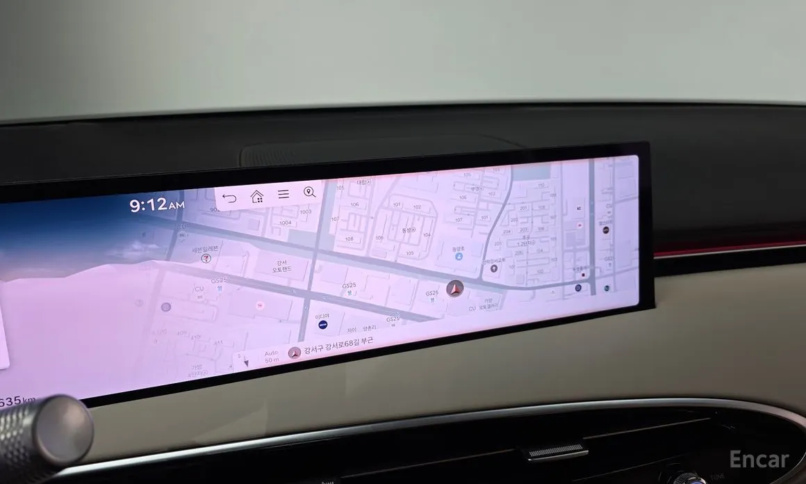 Photo 15 - Genesis GV70