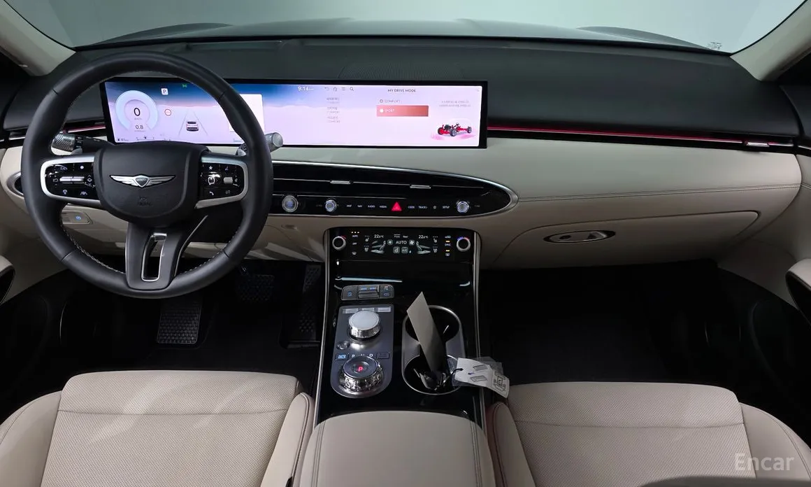 Photo 7 - Genesis GV70