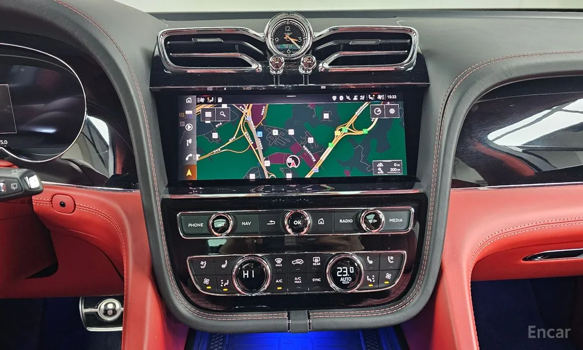 Фото 14 - Bentley Bentayga