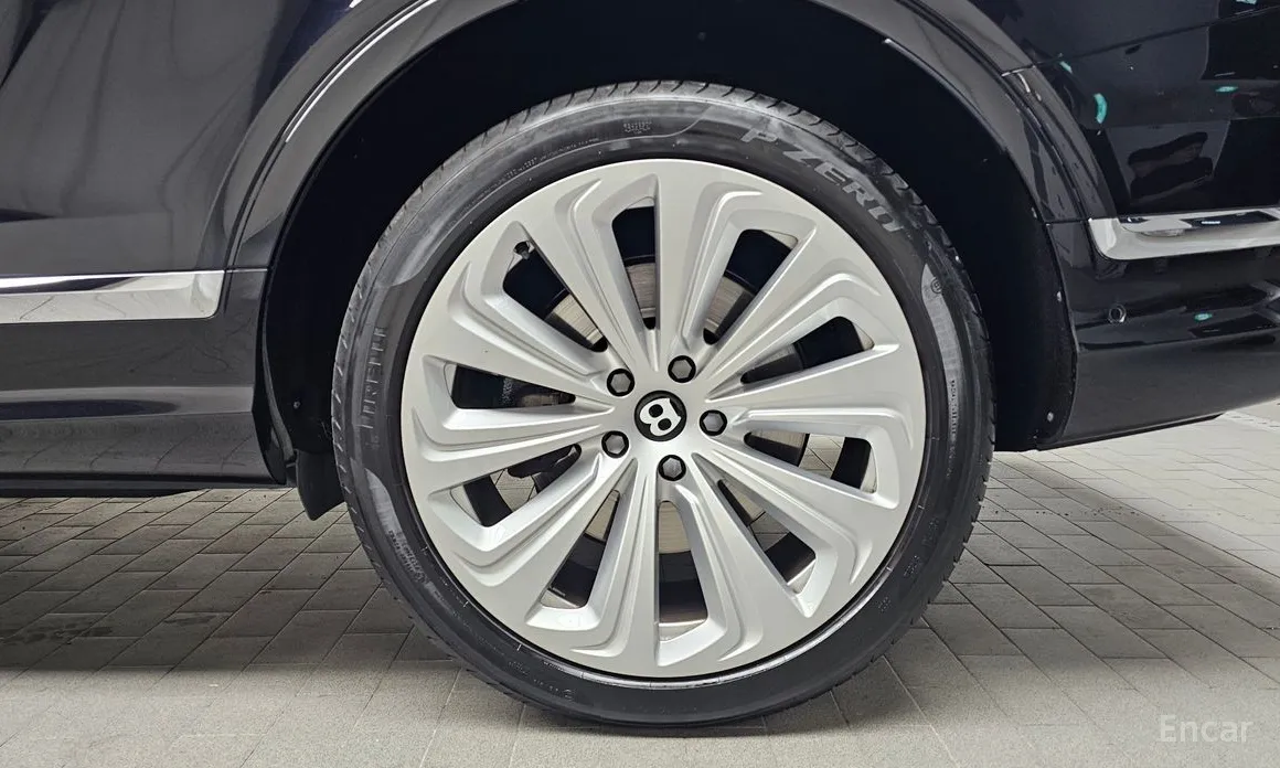 Фото 5 - Bentley Bentayga