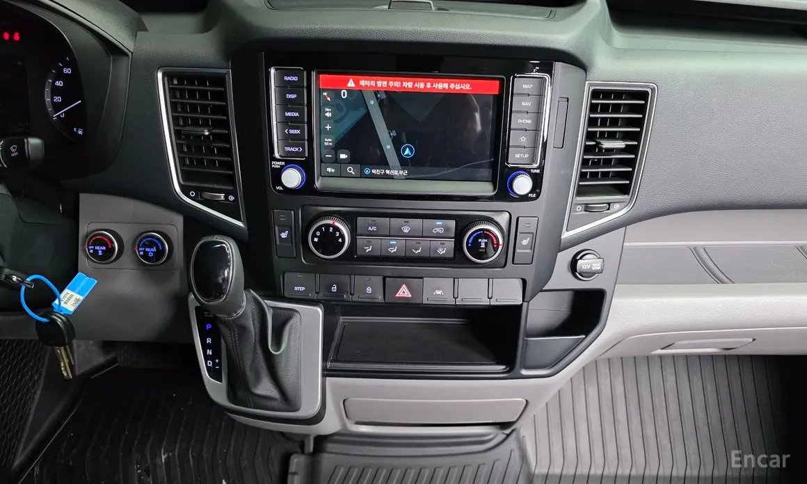 Фото 15 - Hyundai Solati