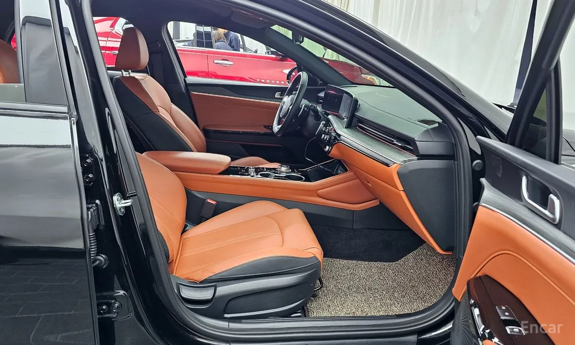 Фото 11 - Kia K5