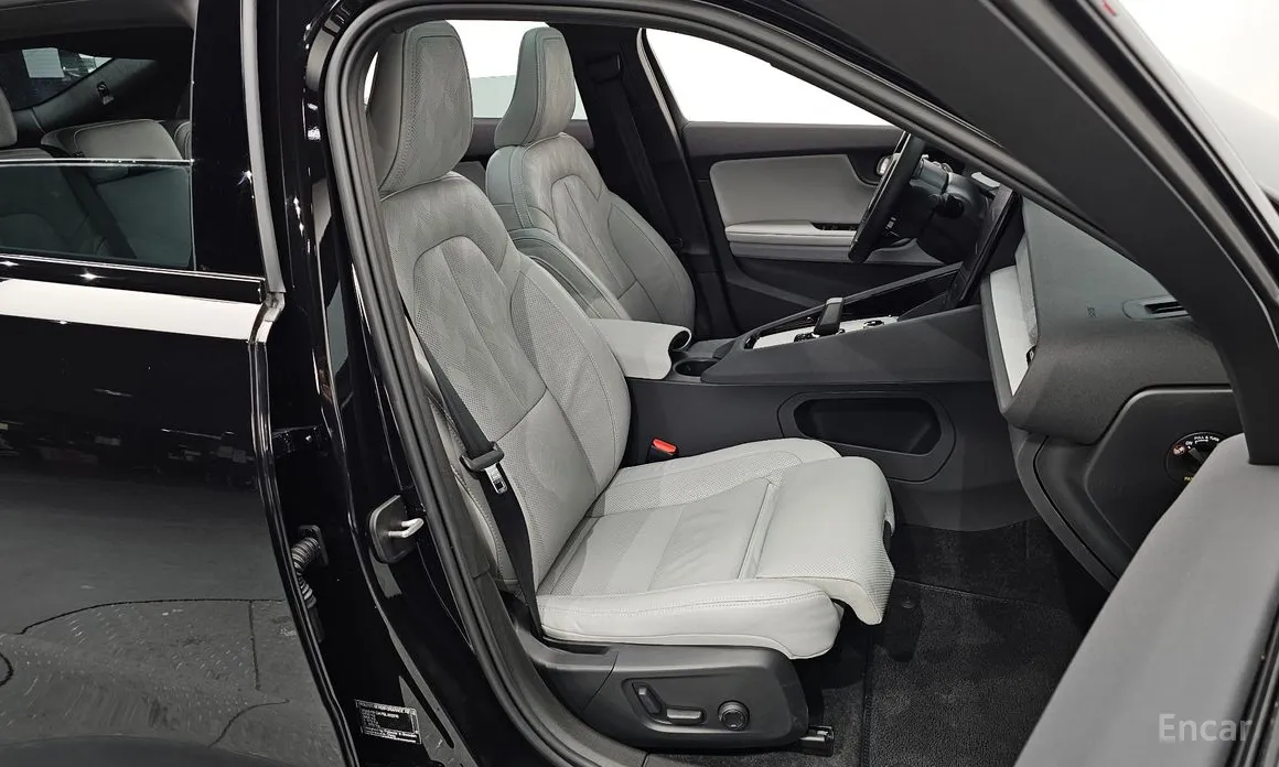 Фото 10 - Polestar 2