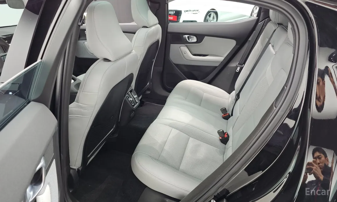 Фото 12 - Polestar 2