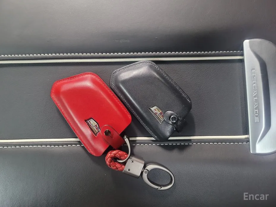 Фото 11 - Cadillac Escalade