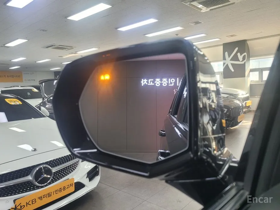 Фото 3 - Cadillac Escalade