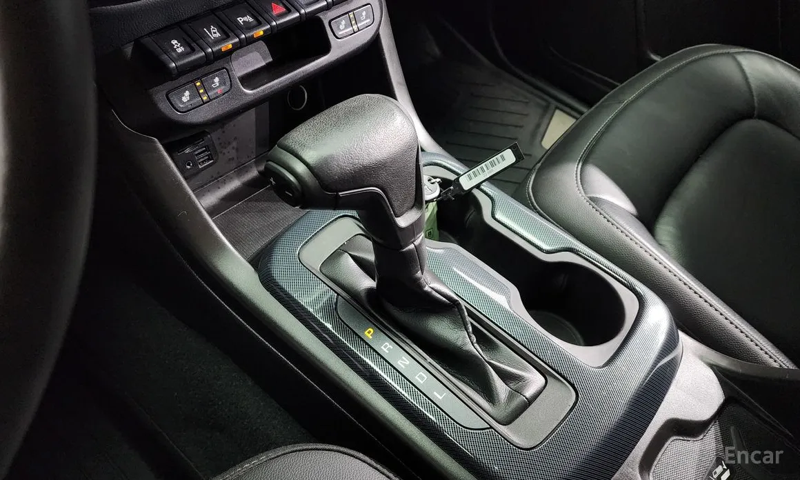 Photo 9 - Chevrolet Colorado