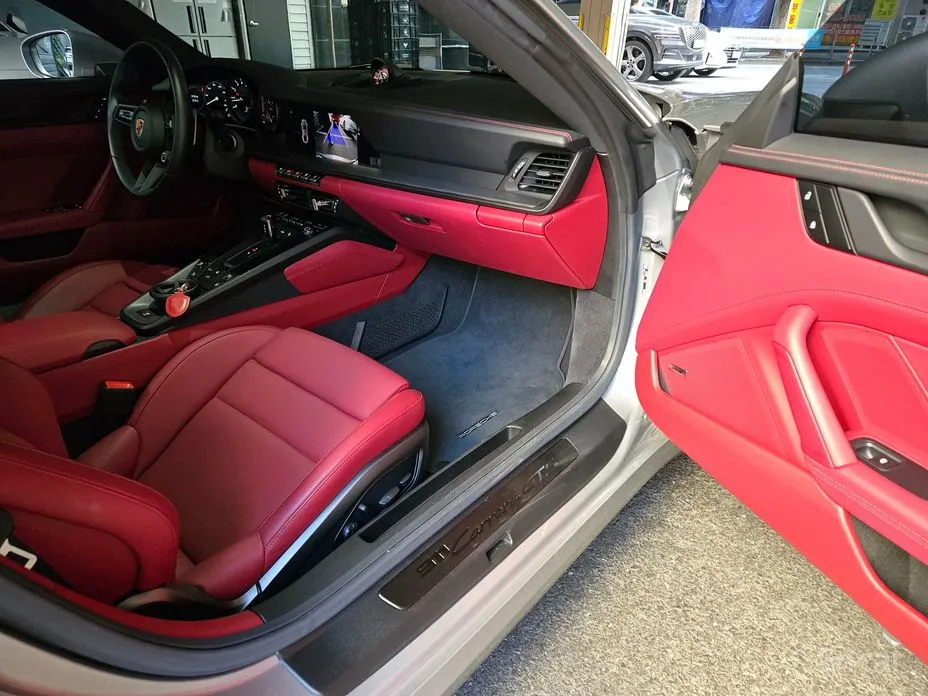 Фото 10 - Porsche 911