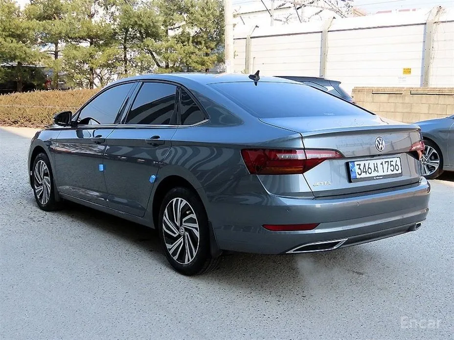 Фото 2 - Volkswagen Jetta