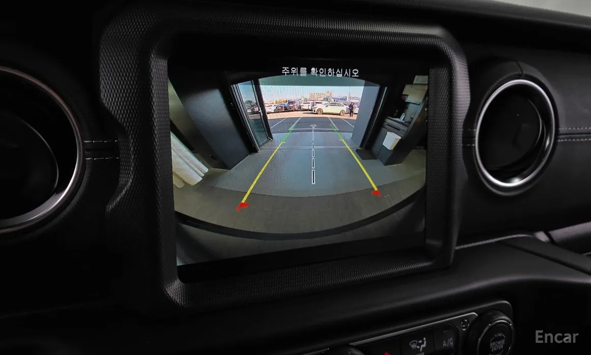 Фото 15 - Jeep Wrangler