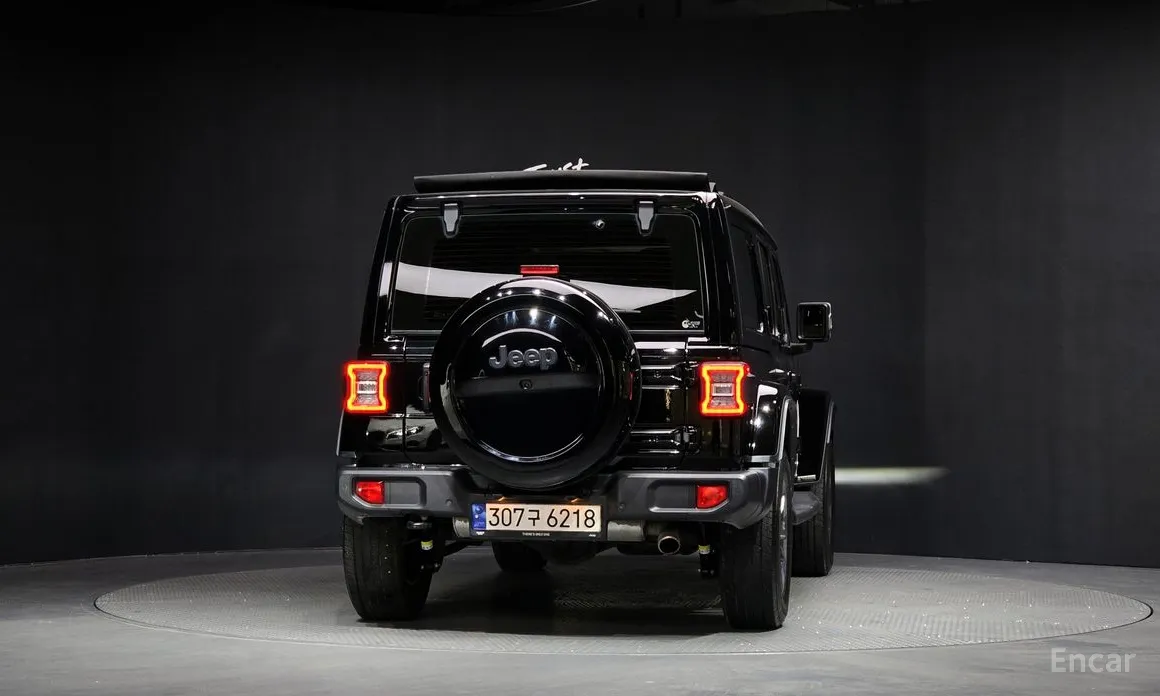 Фото 4 - Jeep Wrangler