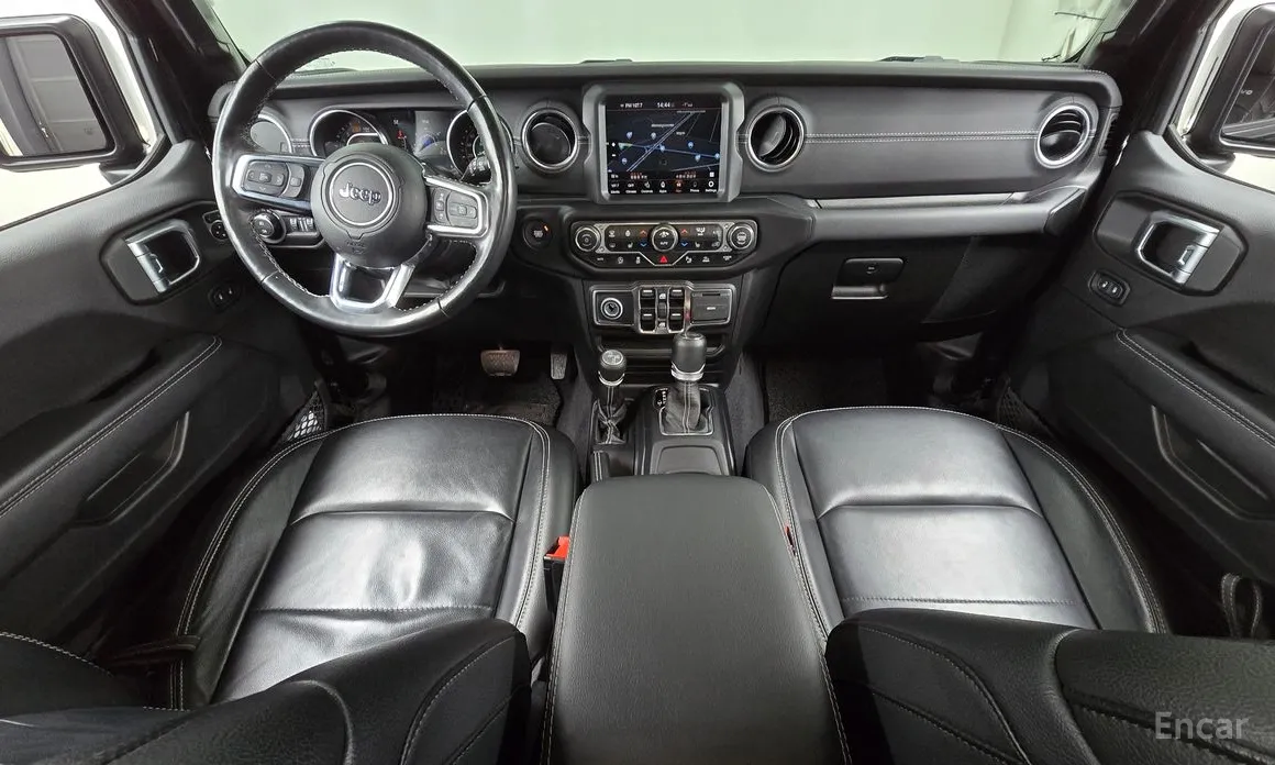 Фото 7 - Jeep Wrangler