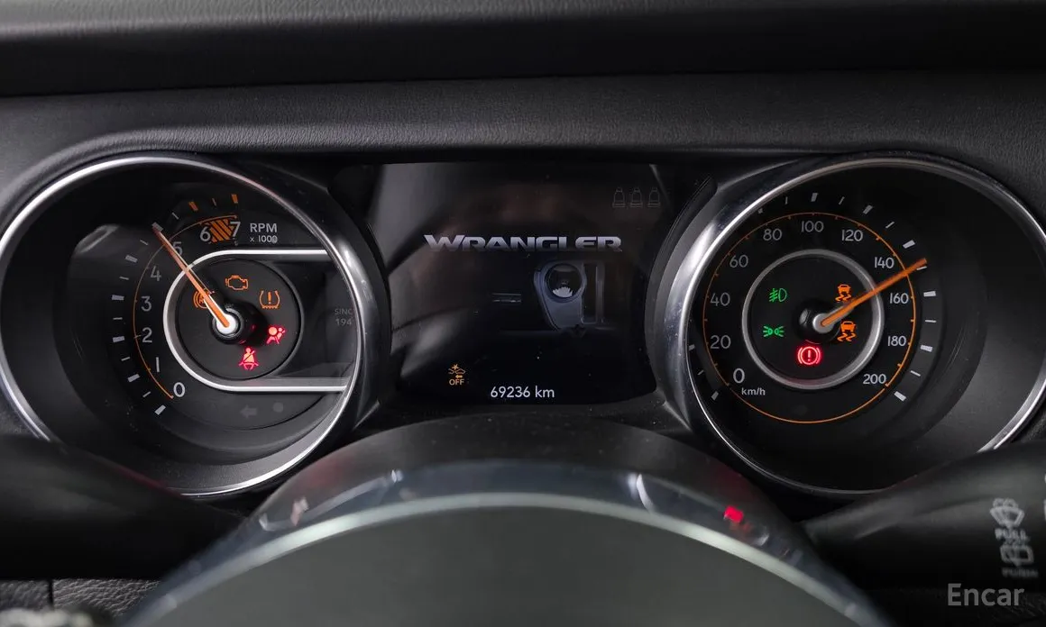 Фото 8 - Jeep Wrangler