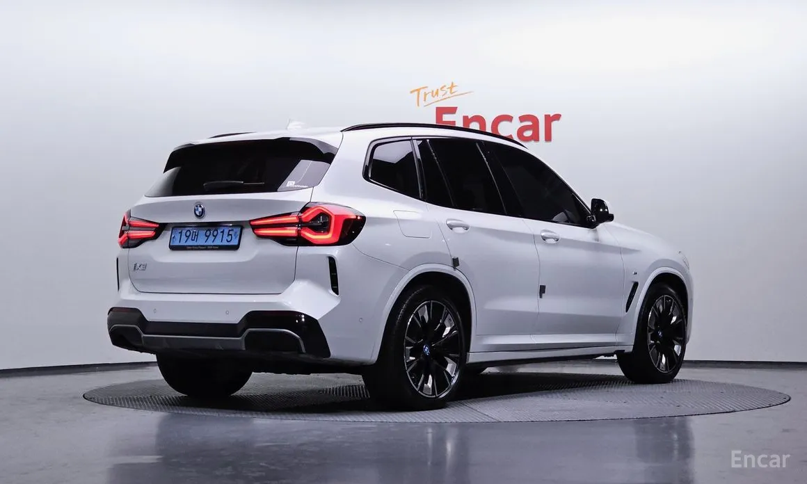 Фото 2 - BMW iX3