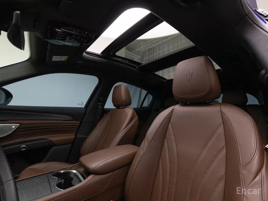 Фото 10 - Maserati Grecale